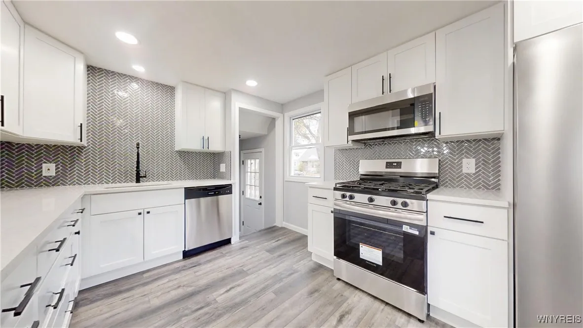 88 Marbeth Court, Buffalo, New York 14220, Buffalo, New York 14220, 3 Bedrooms Bedrooms, 6 Rooms Rooms,1 BathroomBathrooms,Residential,For Sale,88 Marbeth Court, Buffalo, New York 14220,0,B1651771