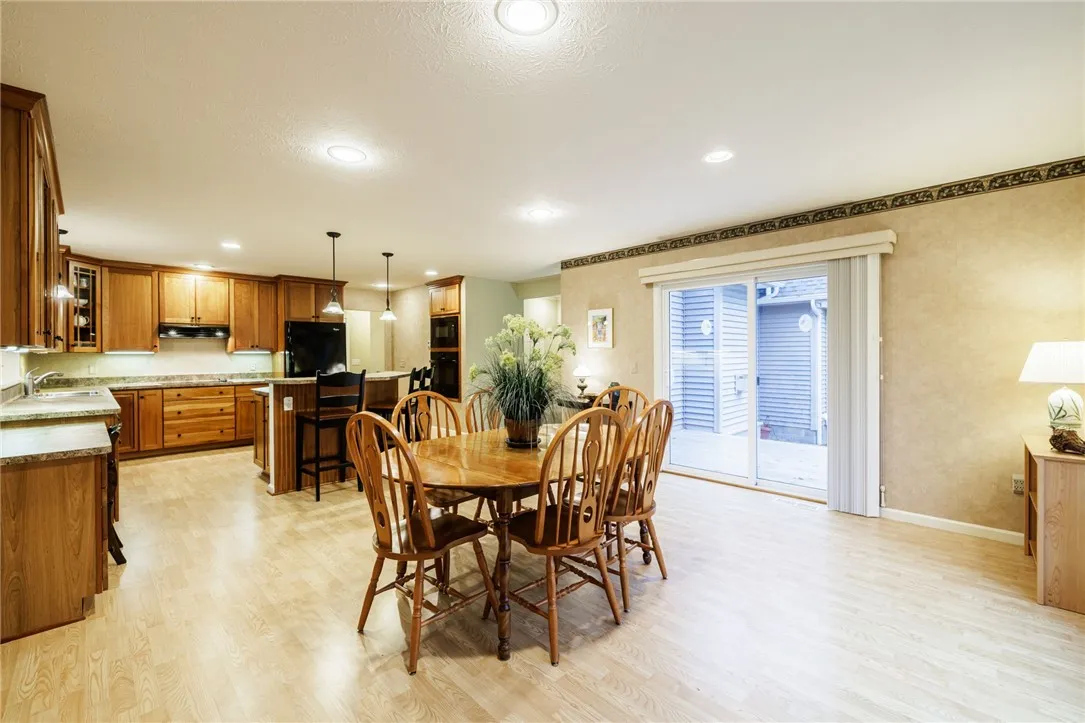 16 Coyote, Ogden, New York 14559, Ogden, New York 14559, 3 Bedrooms Bedrooms, 6 Rooms Rooms,2 BathroomsBathrooms,Residential,For Sale,16 Coyote, Ogden, New York 14559,0,R1651499