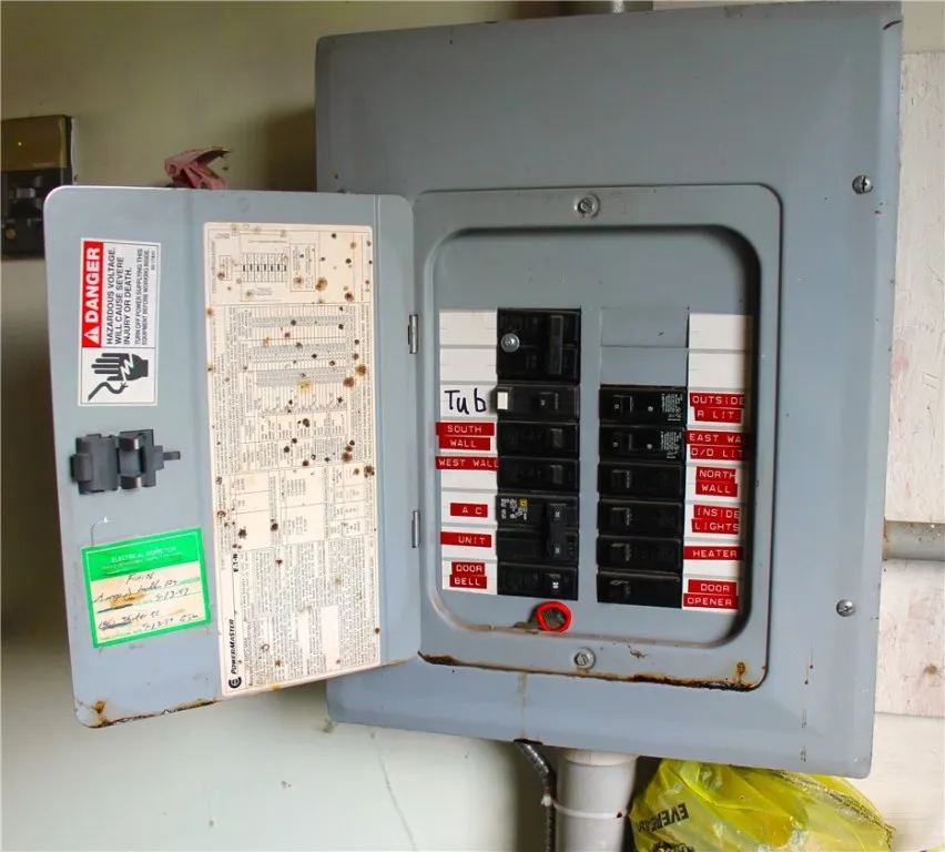 garage breaker box