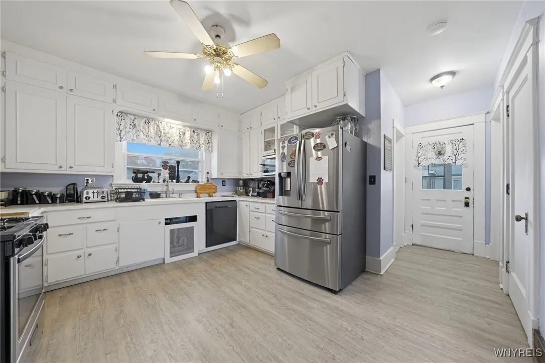 4466 Main Street, Royalton, New York 14067, Royalton, New York 14067, 4 Bedrooms Bedrooms, 10 Rooms Rooms,2 BathroomsBathrooms,Residential,For Sale,4466 Main Street, Royalton, New York 14067,0,B1651873