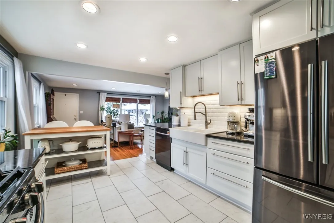 Lots of overhead recessed lighting makes for a nice, bright work space.