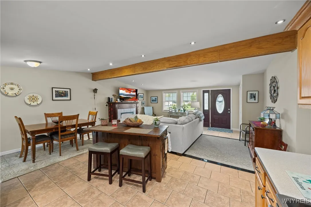 1085 East Park Road, Grand Island, New York 14072, Grand Island, New York 14072, 3 Bedrooms Bedrooms, 7 Rooms Rooms,1 BathroomBathrooms,Residential,For Sale,1085 East Park Road, Grand Island, New York 14072,0,B1647917