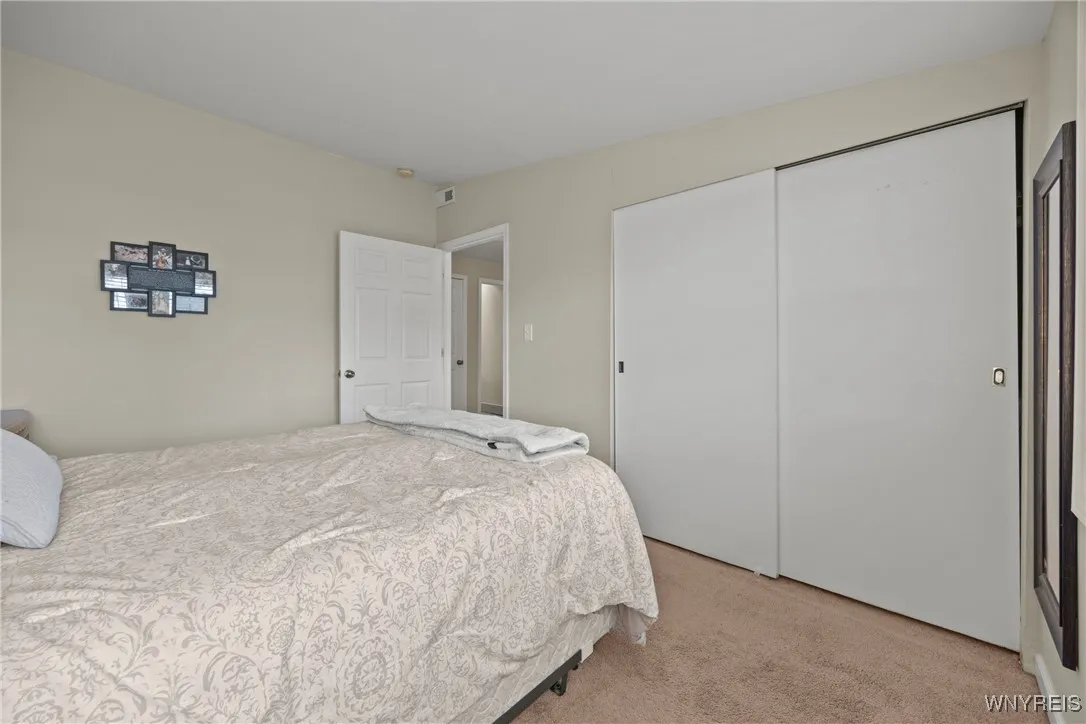1085 East Park Road, Grand Island, New York 14072, Grand Island, New York 14072, 3 Bedrooms Bedrooms, 7 Rooms Rooms,1 BathroomBathrooms,Residential,For Sale,1085 East Park Road, Grand Island, New York 14072,0,B1647917