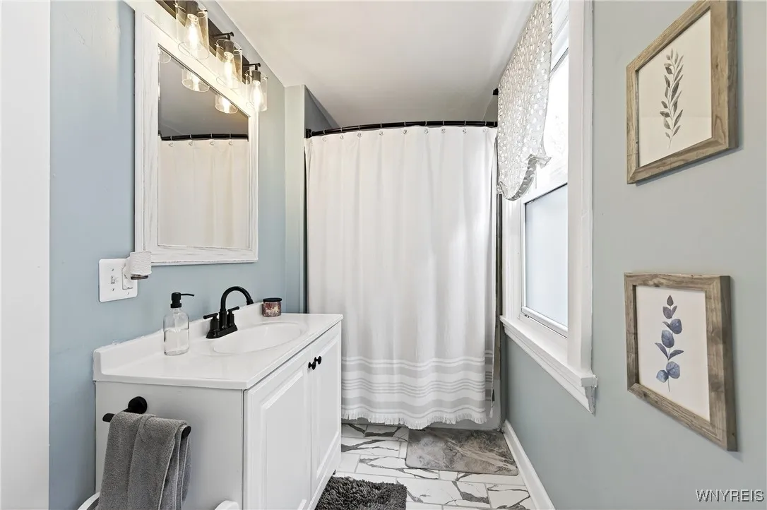 20 Clark Street, Lancaster, New York 14086, Lancaster, New York 14086, 3 Bedrooms Bedrooms, 6 Rooms Rooms,1 BathroomBathrooms,Residential,For Sale,20 Clark Street, Lancaster, New York 14086,0,B1651593