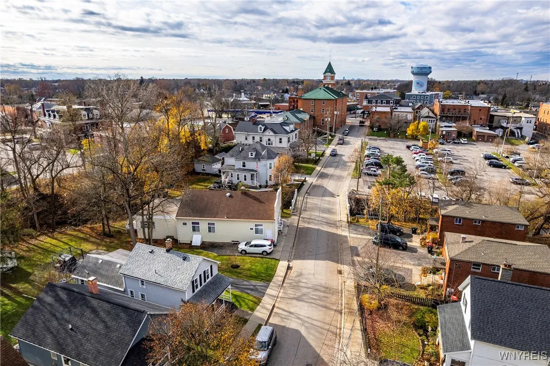 20 Clark Street, Lancaster, New York 14086, Lancaster, New York 14086, 3 Bedrooms Bedrooms, 6 Rooms Rooms,1 BathroomBathrooms,Residential,For Sale,20 Clark Street, Lancaster, New York 14086,0,B1651593