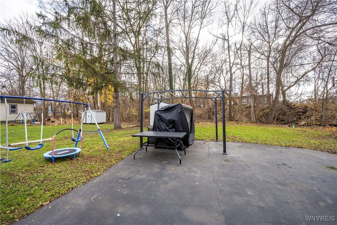 20 Clark Street, Lancaster, New York 14086, Lancaster, New York 14086, 3 Bedrooms Bedrooms, 6 Rooms Rooms,1 BathroomBathrooms,Residential,For Sale,20 Clark Street, Lancaster, New York 14086,0,B1651593