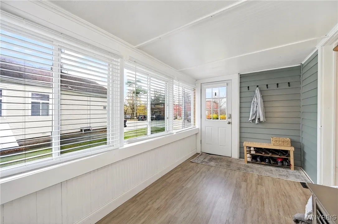 20 Clark Street, Lancaster, New York 14086, Lancaster, New York 14086, 3 Bedrooms Bedrooms, 6 Rooms Rooms,1 BathroomBathrooms,Residential,For Sale,20 Clark Street, Lancaster, New York 14086,0,B1651593