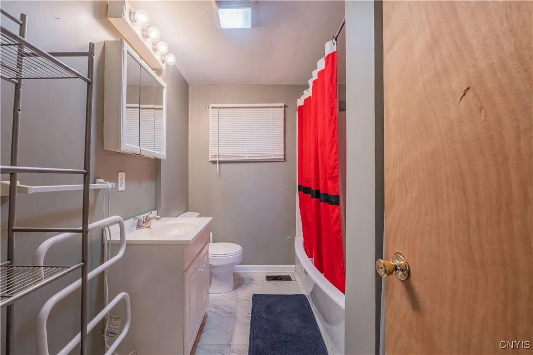 424 Rugby Road, Utica, New York 13502, Utica, New York 13502, 4 Bedrooms Bedrooms, 7 Rooms Rooms,1 BathroomBathrooms,Residential,For Sale,424 Rugby Road, Utica, New York 13502,0,S1651417