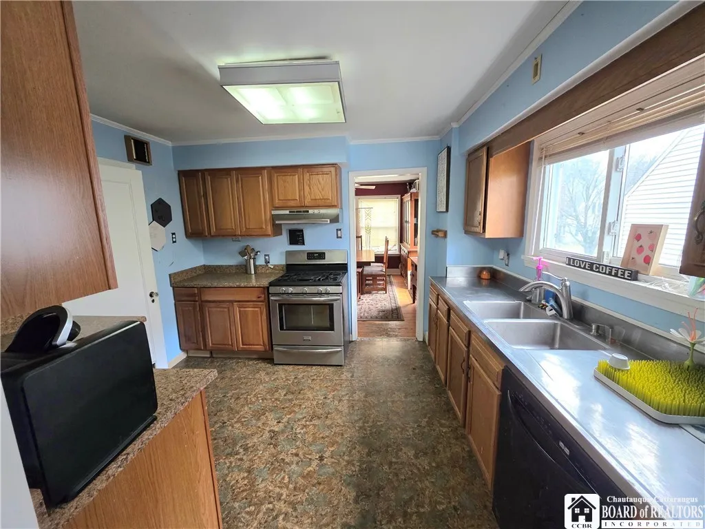 44 Meadow Lane, Jamestown, New York 14701, Jamestown, New York 14701, 3 Bedrooms Bedrooms, 7 Rooms Rooms,1 BathroomBathrooms,Residential,For Sale,44 Meadow Lane, Jamestown, New York 14701,0,R1651414