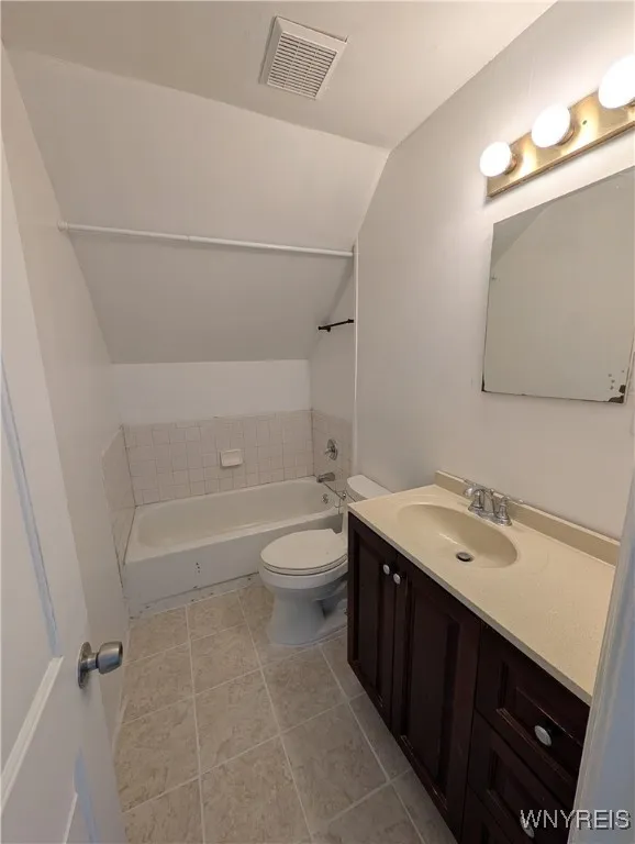 79 Klas Avenue, West Seneca, New York 14224, West Seneca, New York 14224, 4 Bedrooms Bedrooms, 9 Rooms Rooms,2 BathroomsBathrooms,Residential Lease,For Rent,79 Klas Avenue, West Seneca, New York 14224,0,B1651842