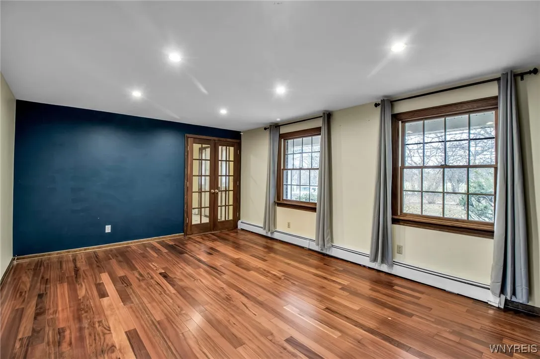 6689 Jewett Holmwood Road, Orchard Park, New York, Orchard Park, New York 14127, 3 Bedrooms Bedrooms, 7 Rooms Rooms,1 BathroomBathrooms,Residential,For Sale,6689 Jewett Holmwood Road, Orchard Park, New York ,0,B1651721