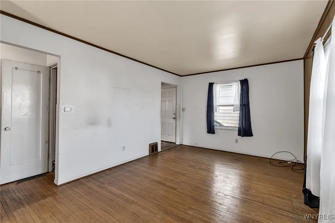 288 Vicksburg Avenue, Tonawanda, New York 14150, Tonawanda, New York 14150, 3 Bedrooms Bedrooms, 5 Rooms Rooms,1 BathroomBathrooms,Residential,Closed,288 Vicksburg Avenue, Tonawanda, New York 14150,0,B1651901