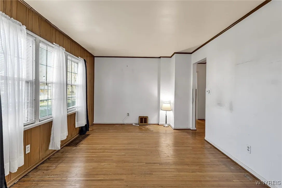 288 Vicksburg Avenue, Tonawanda, New York 14150, Tonawanda, New York 14150, 3 Bedrooms Bedrooms, 5 Rooms Rooms,1 BathroomBathrooms,Residential,Closed,288 Vicksburg Avenue, Tonawanda, New York 14150,0,B1651901