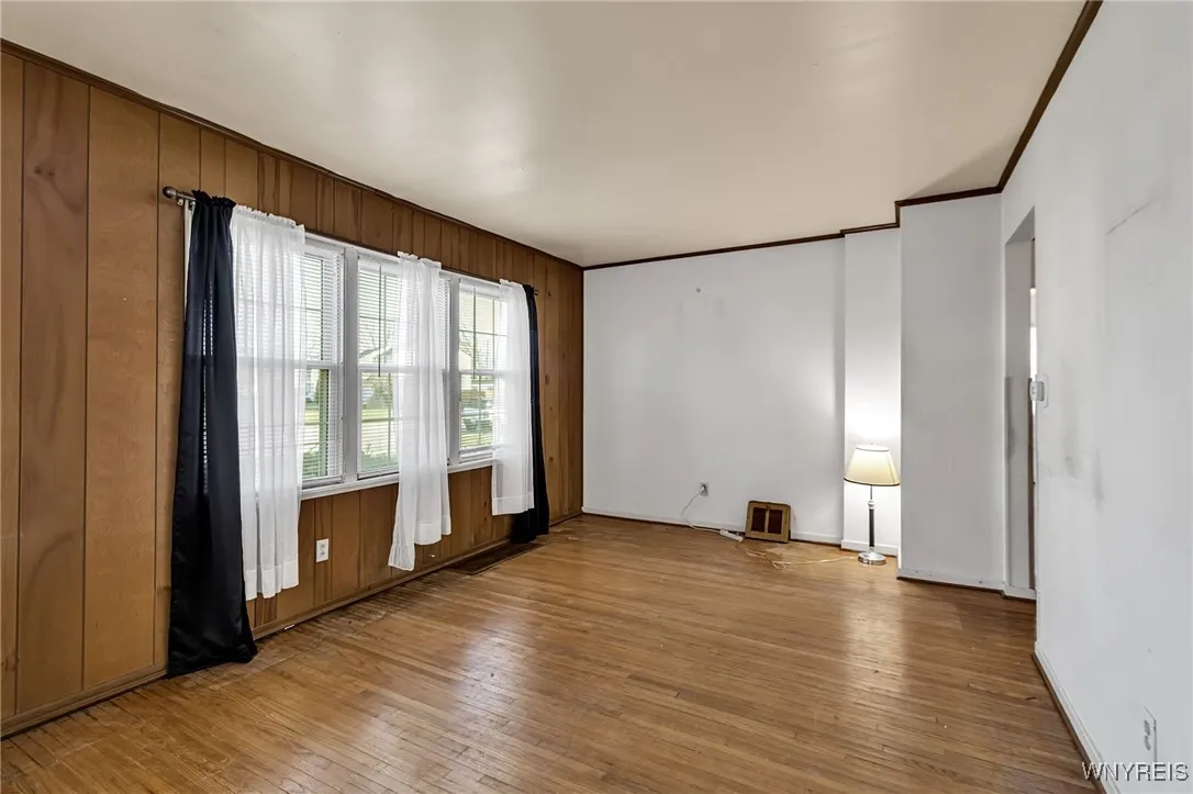 288 Vicksburg Avenue, Tonawanda, New York 14150, Tonawanda, New York 14150, 3 Bedrooms Bedrooms, 5 Rooms Rooms,1 BathroomBathrooms,Residential,Closed,288 Vicksburg Avenue, Tonawanda, New York 14150,0,B1651901