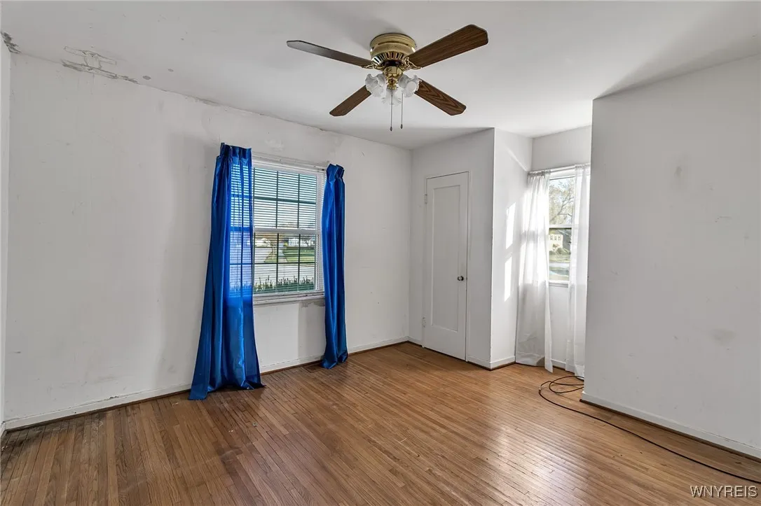 288 Vicksburg Avenue, Tonawanda, New York 14150, Tonawanda, New York 14150, 3 Bedrooms Bedrooms, 5 Rooms Rooms,1 BathroomBathrooms,Residential,Closed,288 Vicksburg Avenue, Tonawanda, New York 14150,0,B1651901