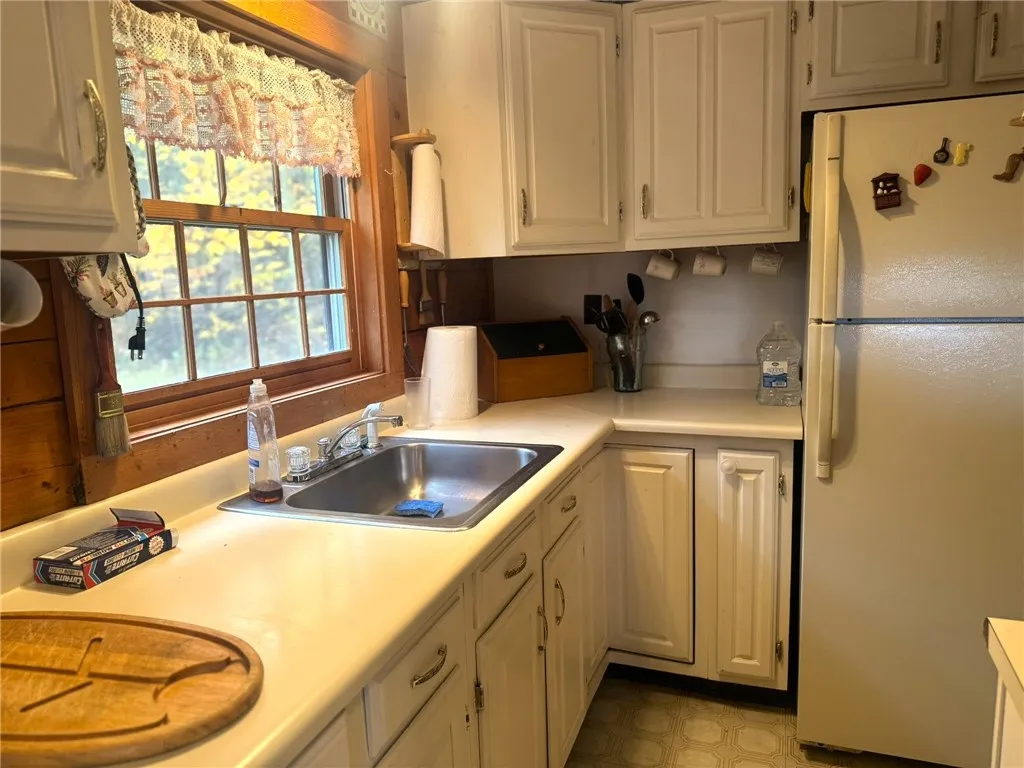 260 Log Cabin Lane, New Berlin, New York 13843, New Berlin, New York 13843, 3 Bedrooms Bedrooms, 6 Rooms Rooms,1 BathroomBathrooms,Residential,For Sale,260 Log Cabin Lane, New Berlin, New York 13843,0,R1651222