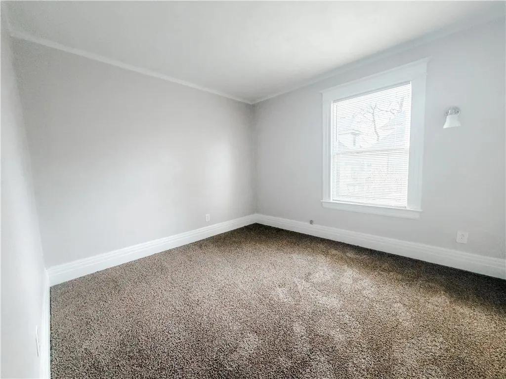 32 Engel Place, Rochester, New York 14620, Rochester, New York 14620, 3 Bedrooms Bedrooms, 7 Rooms Rooms,1 BathroomBathrooms,Residential,For Sale,32 Engel Place, Rochester, New York 14620,0,R1651911