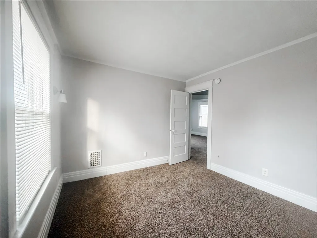 32 Engel Place, Rochester, New York 14620, Rochester, New York 14620, 3 Bedrooms Bedrooms, 7 Rooms Rooms,1 BathroomBathrooms,Residential,For Sale,32 Engel Place, Rochester, New York 14620,0,R1651911