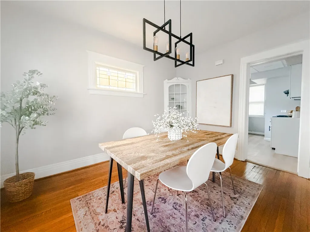 32 Engel Place, Rochester, New York 14620, Rochester, New York 14620, 3 Bedrooms Bedrooms, 7 Rooms Rooms,1 BathroomBathrooms,Residential,For Sale,32 Engel Place, Rochester, New York 14620,0,R1651911