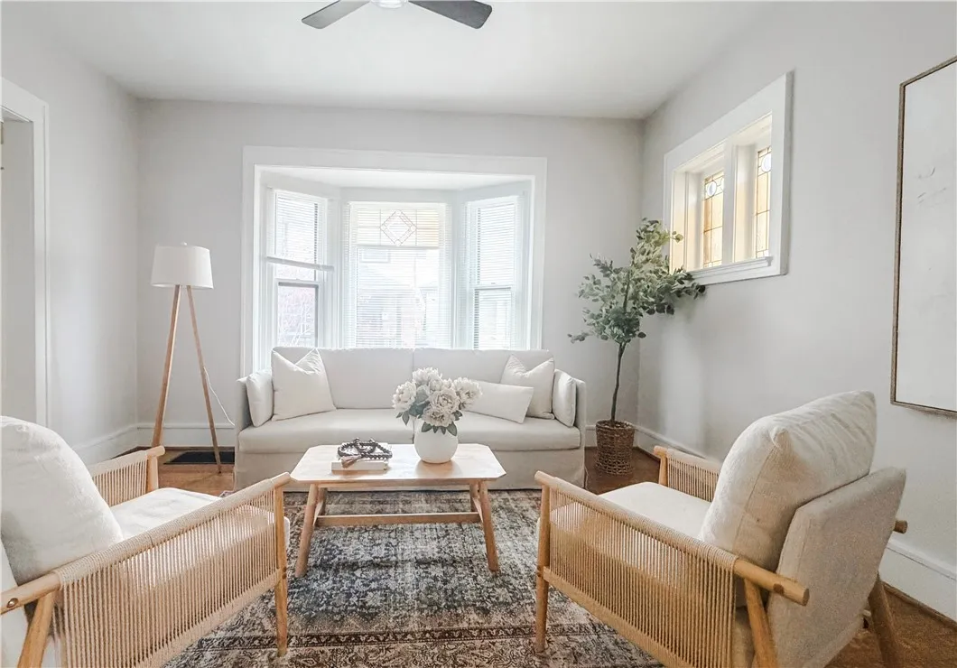 32 Engel Place, Rochester, New York 14620, Rochester, New York 14620, 3 Bedrooms Bedrooms, 7 Rooms Rooms,1 BathroomBathrooms,Residential,For Sale,32 Engel Place, Rochester, New York 14620,0,R1651911