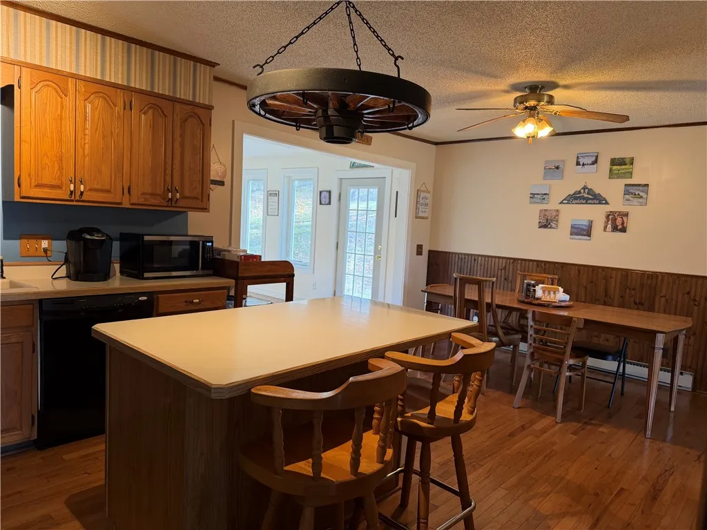 8959 State Route 53, Naples, New York 14512, Naples, New York 14512, 3 Bedrooms Bedrooms, 10 Rooms Rooms,2 BathroomsBathrooms,Residential,For Sale,8959 State Route 53, Naples, New York 14512,0,R1651227