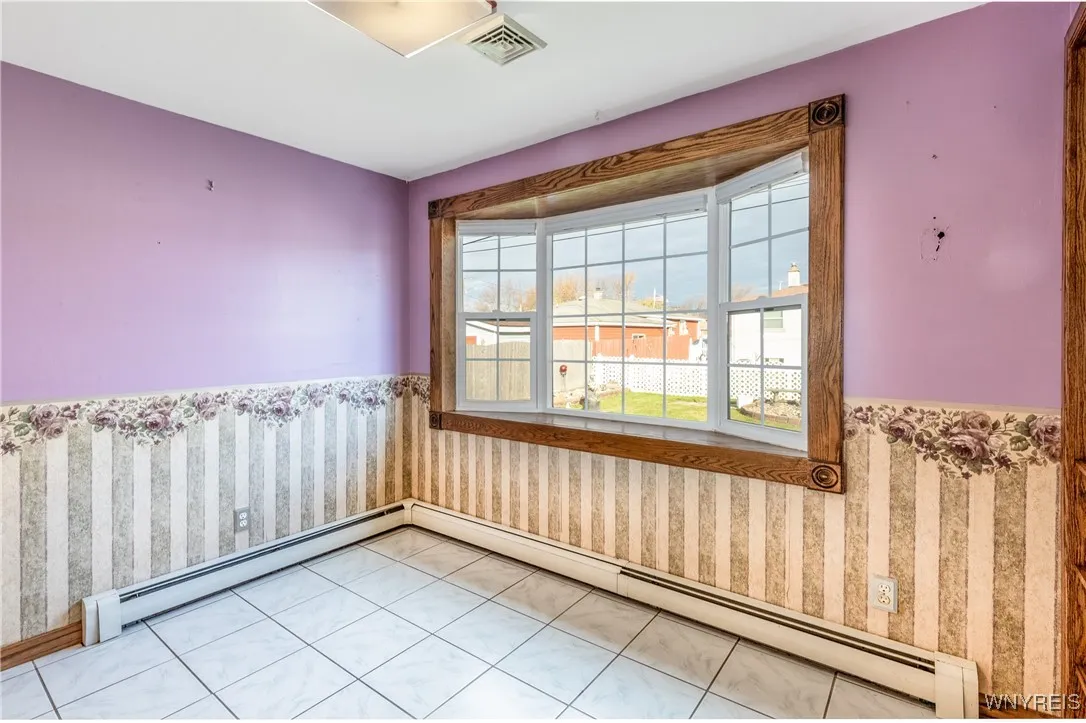 220 Enez Drive, Cheektowaga, New York 14043, Cheektowaga, New York 14043, 3 Bedrooms Bedrooms, 8 Rooms Rooms,1 BathroomBathrooms,Residential,For Sale,220 Enez Drive, Cheektowaga, New York 14043,0,B1651179