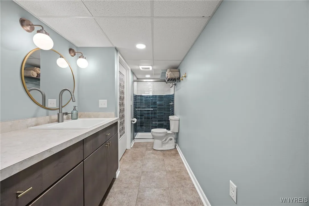 Huge bath with walk in shower