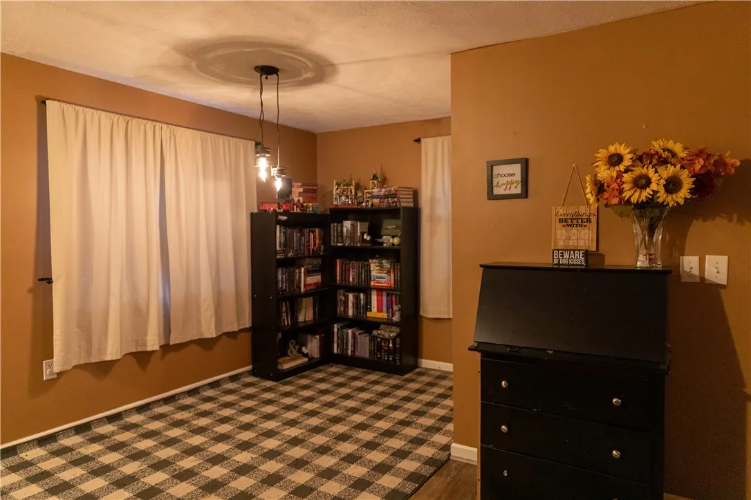 192 Lowden Point Road, Greece, New York 14612, Greece, New York 14612, 3 Bedrooms Bedrooms, 5 Rooms Rooms,1 BathroomBathrooms,Residential,For Sale,192 Lowden Point Road, Greece, New York 14612,0,R1651952