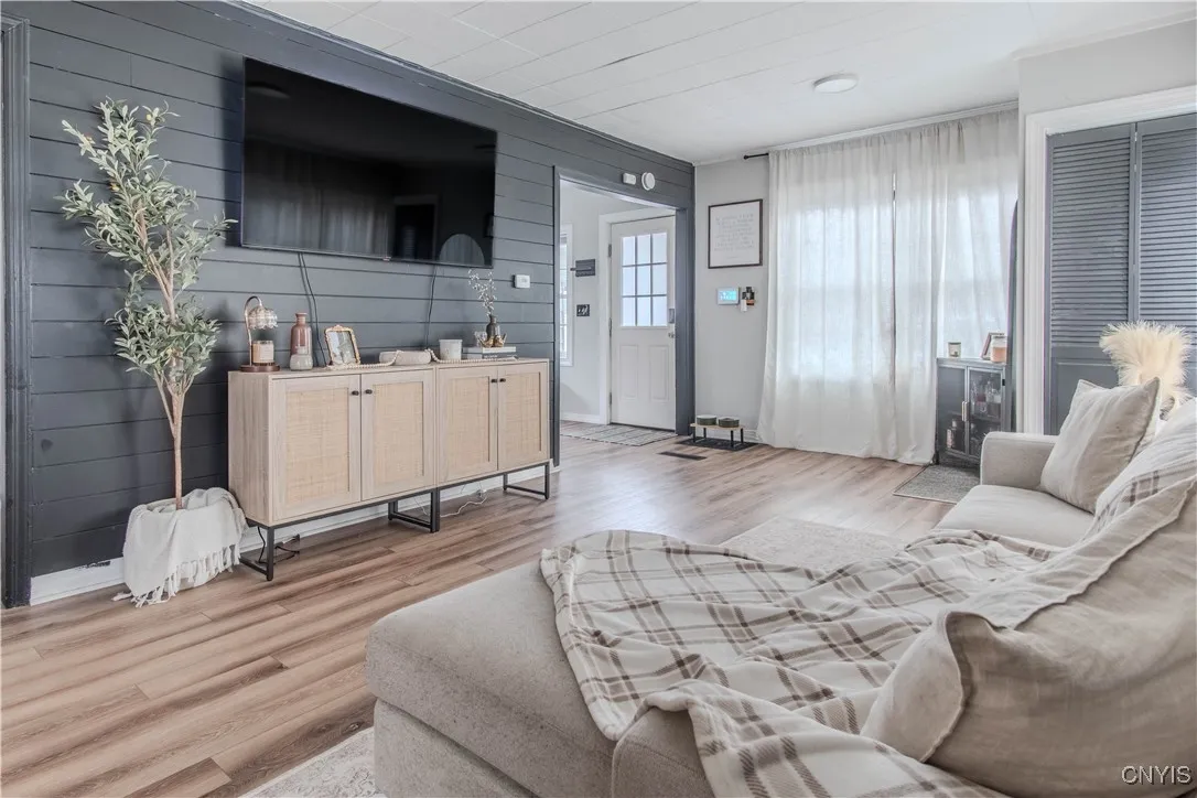 1398 Cosgrove Street, Watertown City, New York 136, Watertown City, New York 13601, 3 Bedrooms Bedrooms, 7 Rooms Rooms,1 BathroomBathrooms,Residential,For Sale,1398 Cosgrove Street, Watertown City, New York 136,0,S1651298