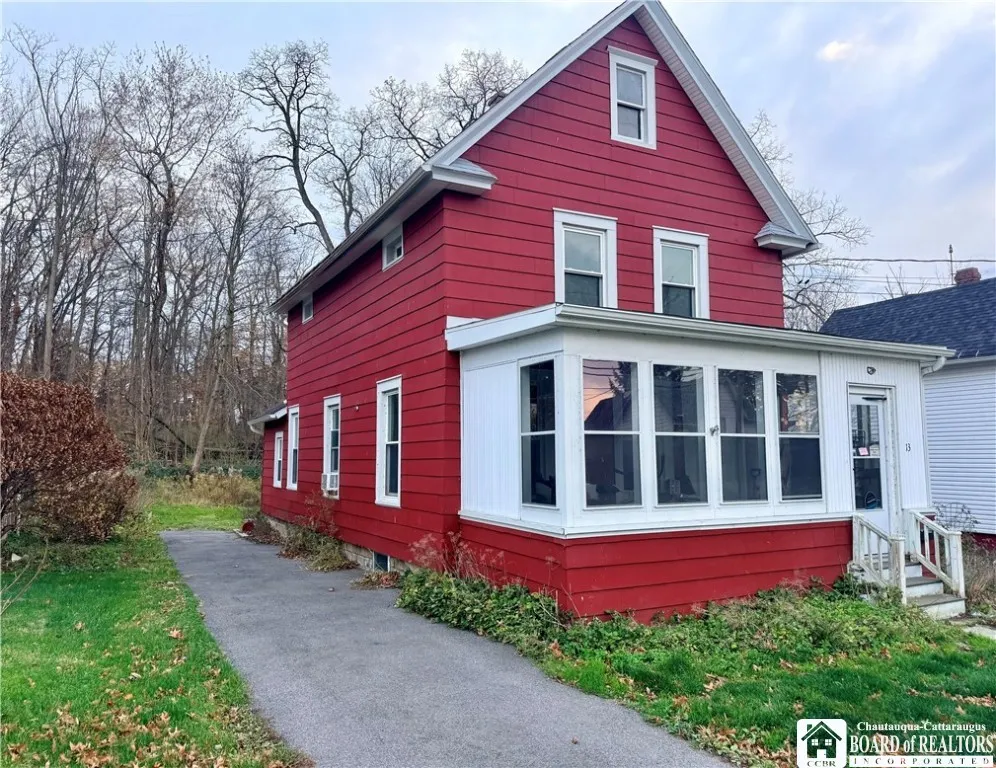 13 Burgess Street, Hanover, New York 14136, Hanover, New York 14136, 3 Bedrooms Bedrooms, 9 Rooms Rooms,2 BathroomsBathrooms,Residential,For Sale,13 Burgess Street, Hanover, New York 14136,0,R1651608