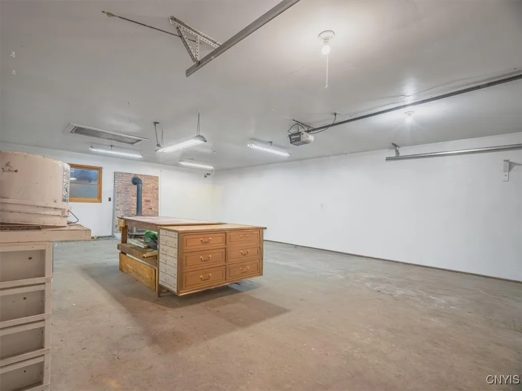 341 Roberts Street, Lenox, New York 13032, Lenox, New York 13032, 3 Bedrooms Bedrooms, 6 Rooms Rooms,1 BathroomBathrooms,Residential,For Sale,341 Roberts Street, Lenox, New York 13032,0,S1651560