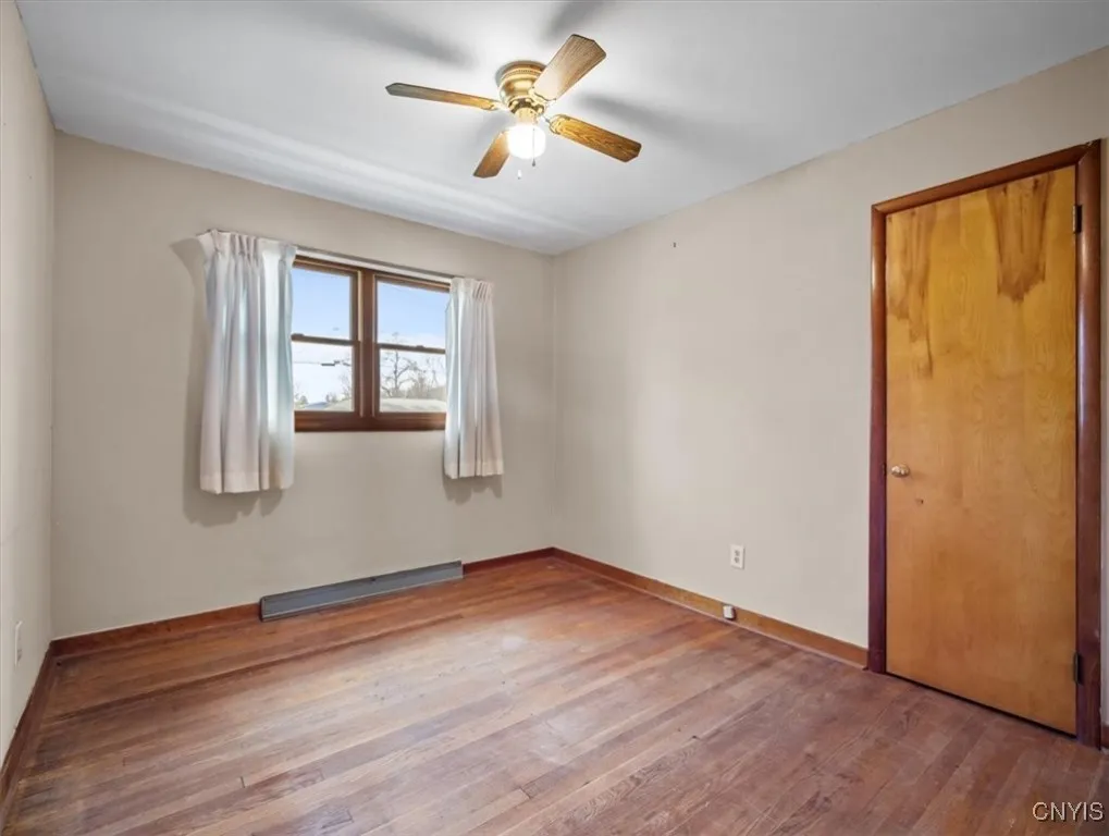 341 Roberts Street, Lenox, New York 13032, Lenox, New York 13032, 3 Bedrooms Bedrooms, 6 Rooms Rooms,1 BathroomBathrooms,Residential,For Sale,341 Roberts Street, Lenox, New York 13032,0,S1651560