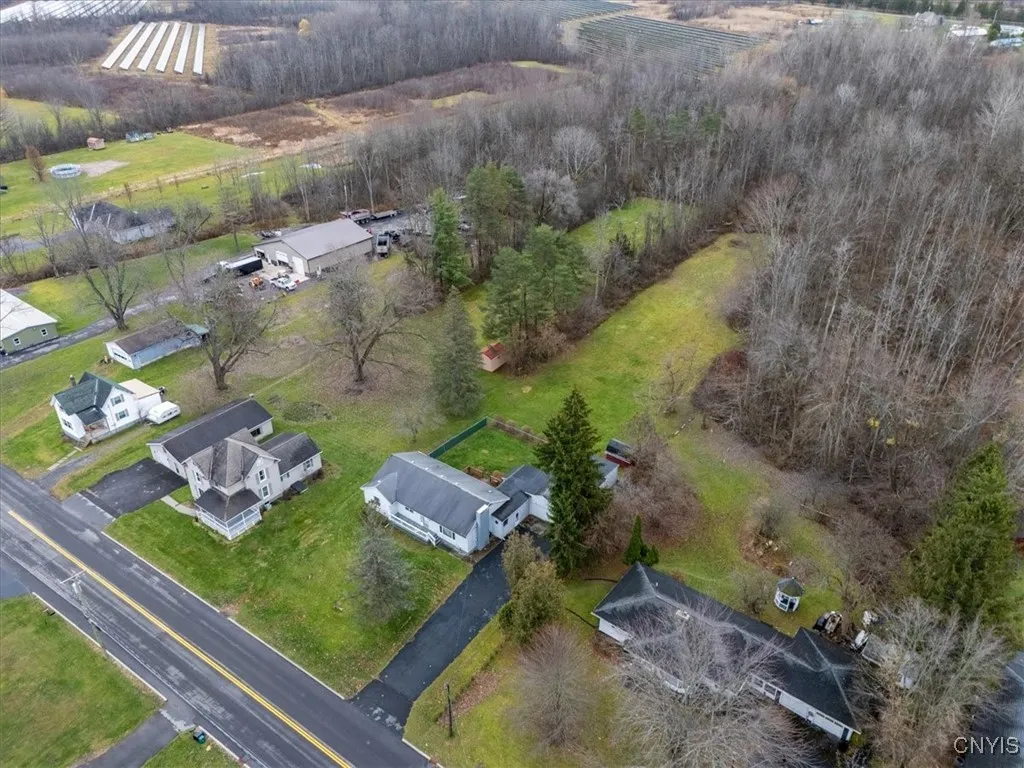 341 Roberts Street, Lenox, New York 13032, Lenox, New York 13032, 3 Bedrooms Bedrooms, 6 Rooms Rooms,1 BathroomBathrooms,Residential,For Sale,341 Roberts Street, Lenox, New York 13032,0,S1651560