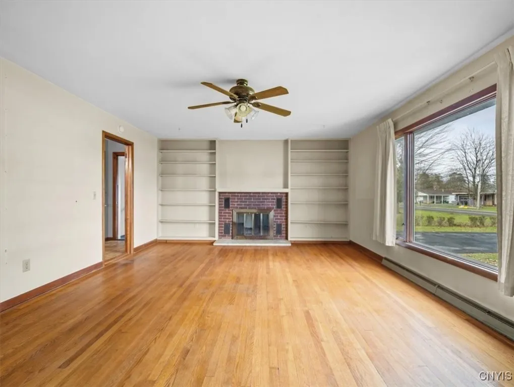 341 Roberts Street, Lenox, New York 13032, Lenox, New York 13032, 3 Bedrooms Bedrooms, 6 Rooms Rooms,1 BathroomBathrooms,Residential,For Sale,341 Roberts Street, Lenox, New York 13032,0,S1651560