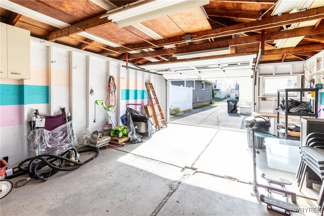 396 Cleveland Drive, Tonawanda, New York 14223, Tonawanda, New York 14223, 3 Bedrooms Bedrooms, 5 Rooms Rooms,1 BathroomBathrooms,Residential,For Sale,396 Cleveland Drive, Tonawanda, New York 14223,0,B1650302