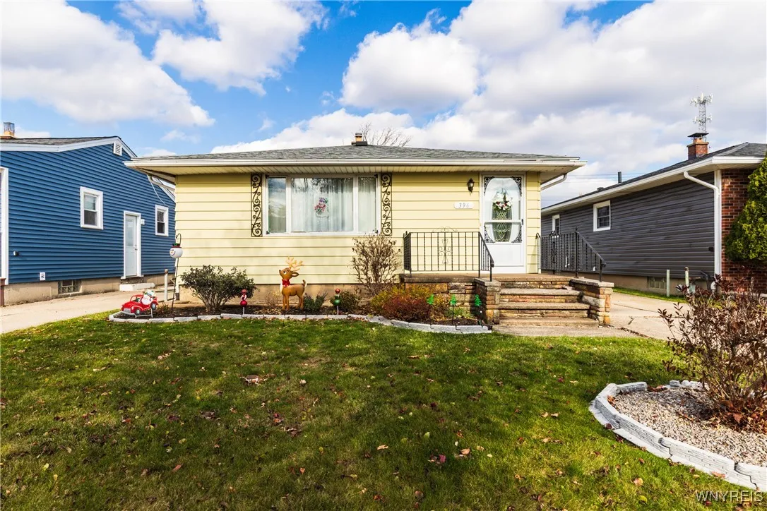 396 Cleveland Drive, Tonawanda, New York 14223, Tonawanda, New York 14223, 3 Bedrooms Bedrooms, 5 Rooms Rooms,1 BathroomBathrooms,Residential,For Sale,396 Cleveland Drive, Tonawanda, New York 14223,0,B1650302