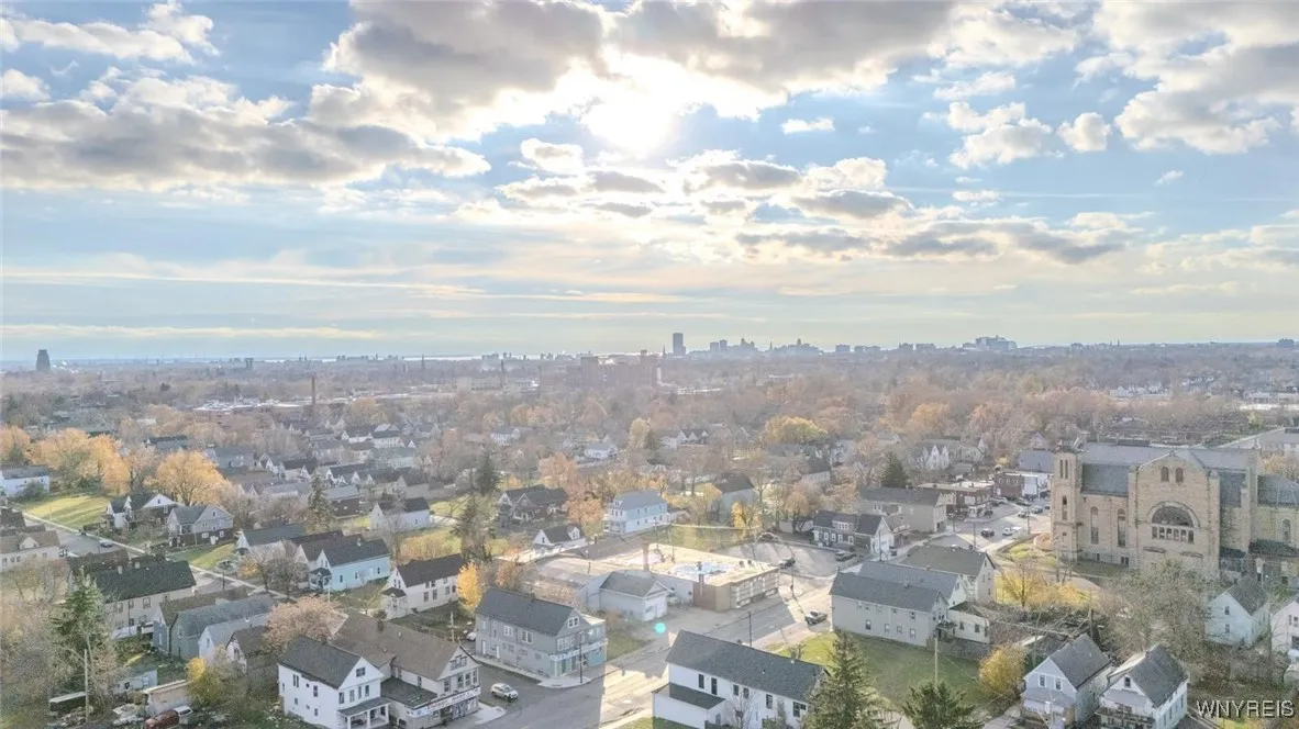 27 Cornwall Avenue, Buffalo, New York 14215, Buffalo, New York 14215, 4 Bedrooms Bedrooms, 8 Rooms Rooms,1 BathroomBathrooms,Residential,For Sale,27 Cornwall Avenue, Buffalo, New York 14215,0,B1651736