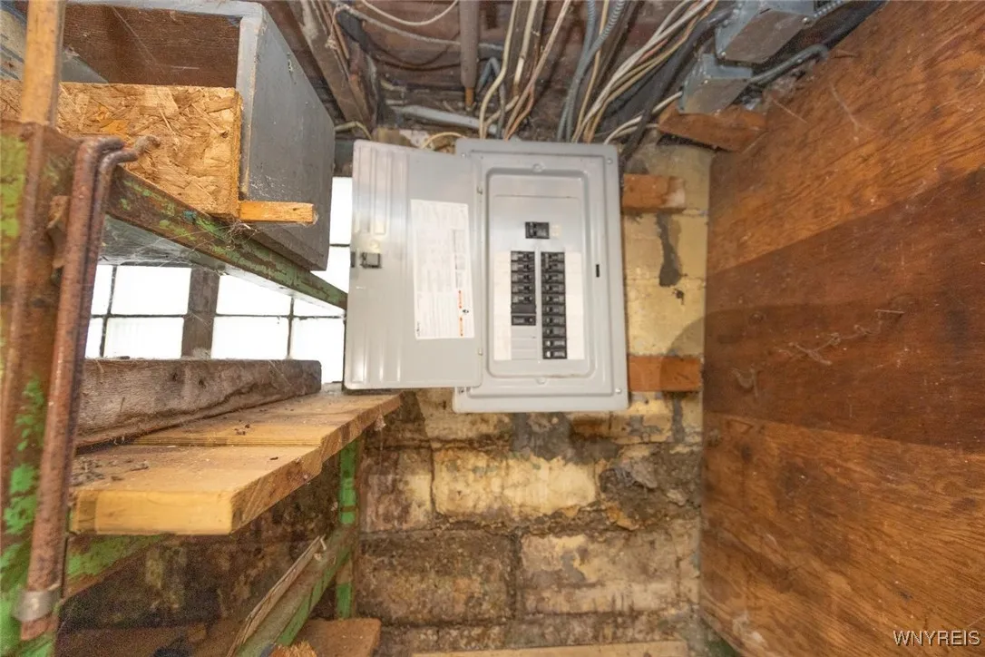 27 Cornwall Avenue, Buffalo, New York 14215, Buffalo, New York 14215, 4 Bedrooms Bedrooms, 8 Rooms Rooms,1 BathroomBathrooms,Residential,For Sale,27 Cornwall Avenue, Buffalo, New York 14215,0,B1651736