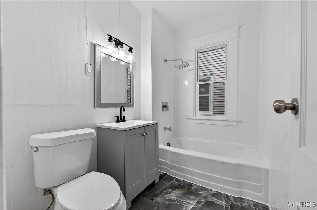 411 Cambridge Avenue, Buffalo, New York 14215, Buffalo, New York 14215, 6 Bedrooms Bedrooms, ,2 BathroomsBathrooms,Residential,For Sale,411 Cambridge Avenue, Buffalo, New York 14215,0,B1651992