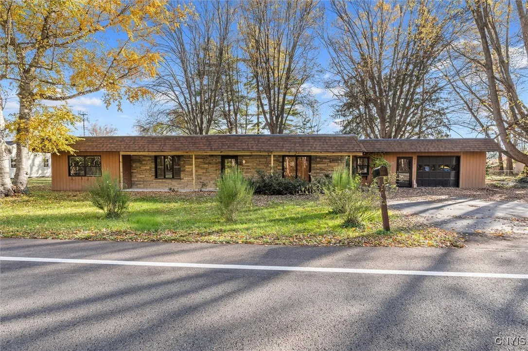 354 Long Branch Road, Geddes, New York 13209, Geddes, New York 13209, 2 Bedrooms Bedrooms, 8 Rooms Rooms,1 BathroomBathrooms,Residential,For Sale,354 Long Branch Road, Geddes, New York 13209,0,S1651665