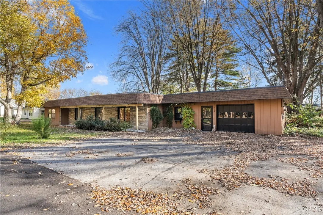 354 Long Branch Road, Geddes, New York 13209, Geddes, New York 13209, 2 Bedrooms Bedrooms, 8 Rooms Rooms,1 BathroomBathrooms,Residential,For Sale,354 Long Branch Road, Geddes, New York 13209,0,S1651665