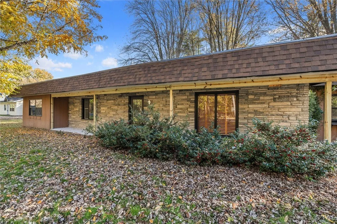 354 Long Branch Road, Geddes, New York 13209, Geddes, New York 13209, 2 Bedrooms Bedrooms, 8 Rooms Rooms,1 BathroomBathrooms,Residential,For Sale,354 Long Branch Road, Geddes, New York 13209,0,S1651665