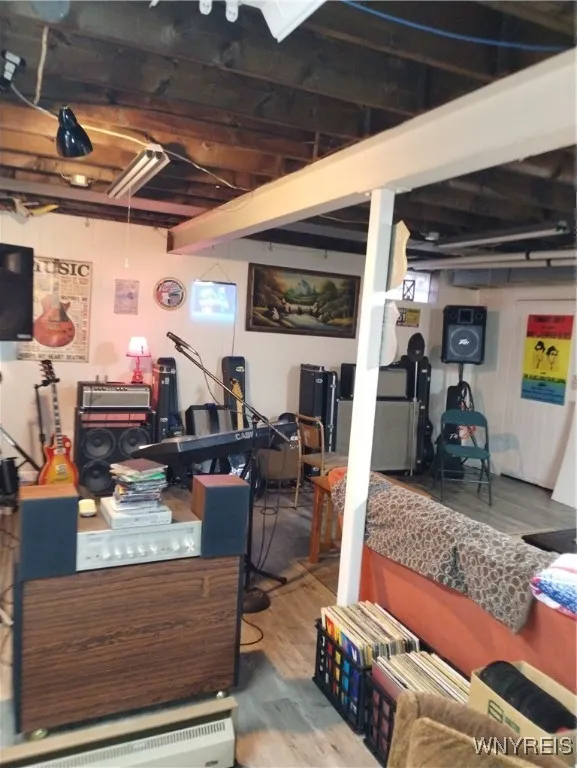 2467 Forest Avenue, Niagara Falls, New York 14301, Niagara Falls, New York 14301, 3 Bedrooms Bedrooms, 5 Rooms Rooms,1 BathroomBathrooms,Residential,For Sale,2467 Forest Avenue, Niagara Falls, New York 14301,0,B1652014