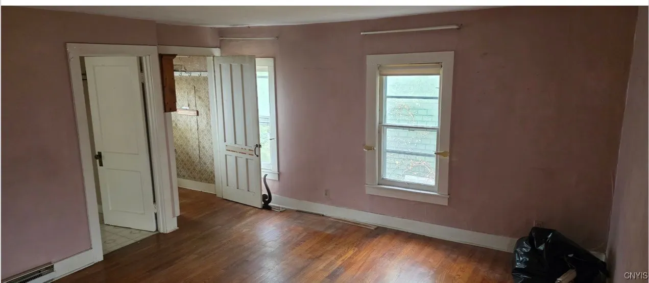 524 West Seneca, Syracuse, New York 13207, Syracuse, New York 13207, 4 Bedrooms Bedrooms, 9 Rooms Rooms,2 BathroomsBathrooms,Residential,For Sale,524 West Seneca, Syracuse, New York 13207,0,S1651284