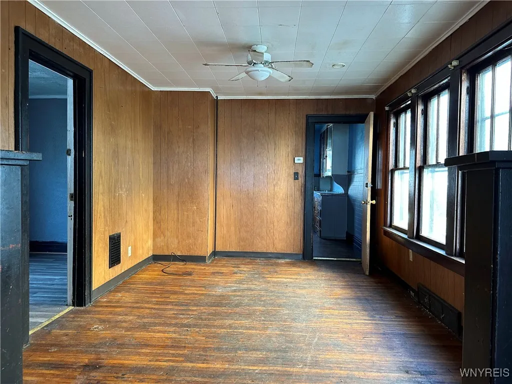 230 Dutton Avenue, Buffalo, New York 14211, Buffalo, New York 14211, 2 Bedrooms Bedrooms, 8 Rooms Rooms,1 BathroomBathrooms,Residential,For Sale,230 Dutton Avenue, Buffalo, New York 14211,0,B1652004