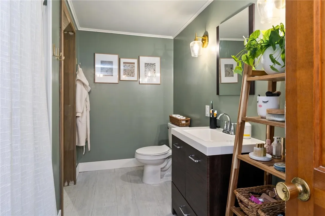 15 Kendall Street, Manchester, New York 14432, Manchester, New York 14432, 2 Bedrooms Bedrooms, 6 Rooms Rooms,1 BathroomBathrooms,Residential,For Sale,15 Kendall Street, Manchester, New York 14432,0,R1651131