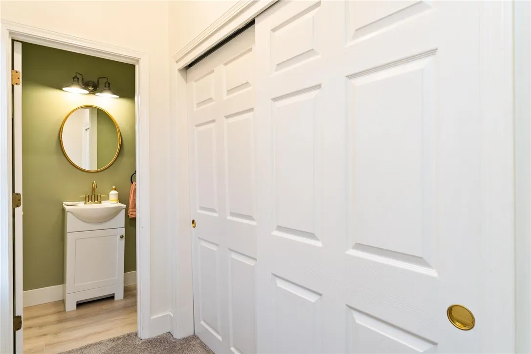 15 Kendall Street, Manchester, New York 14432, Manchester, New York 14432, 2 Bedrooms Bedrooms, 6 Rooms Rooms,1 BathroomBathrooms,Residential,For Sale,15 Kendall Street, Manchester, New York 14432,0,R1651131