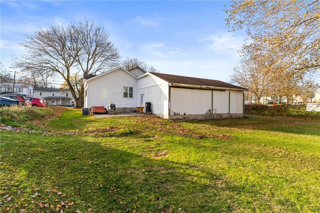 15 Kendall Street, Manchester, New York 14432, Manchester, New York 14432, 2 Bedrooms Bedrooms, 6 Rooms Rooms,1 BathroomBathrooms,Residential,For Sale,15 Kendall Street, Manchester, New York 14432,0,R1651131