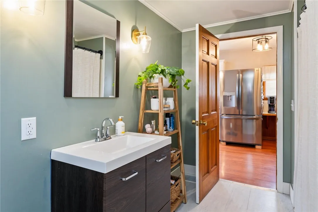 15 Kendall Street, Manchester, New York 14432, Manchester, New York 14432, 2 Bedrooms Bedrooms, 6 Rooms Rooms,1 BathroomBathrooms,Residential,For Sale,15 Kendall Street, Manchester, New York 14432,0,R1651131