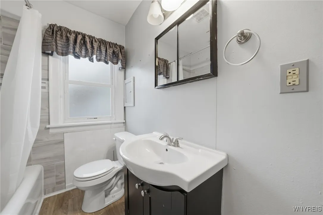 2ND FLOOR BATH